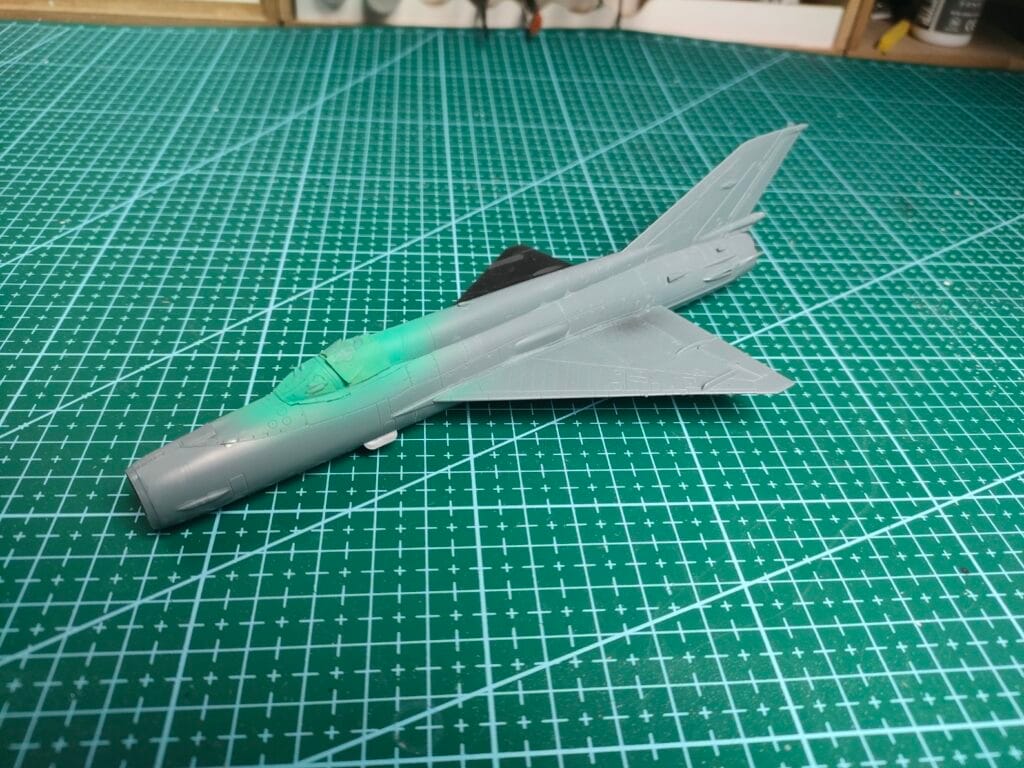 Photo avant primer, peinture vert intérieure de la verrière